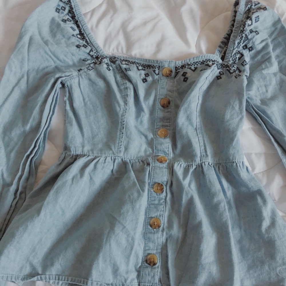 Aeropostale shoulder top!